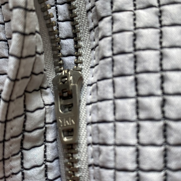 3.1 Phillip Lim Flat Front Trousers with quilted pattern Size 2 - Picture 12 of 12